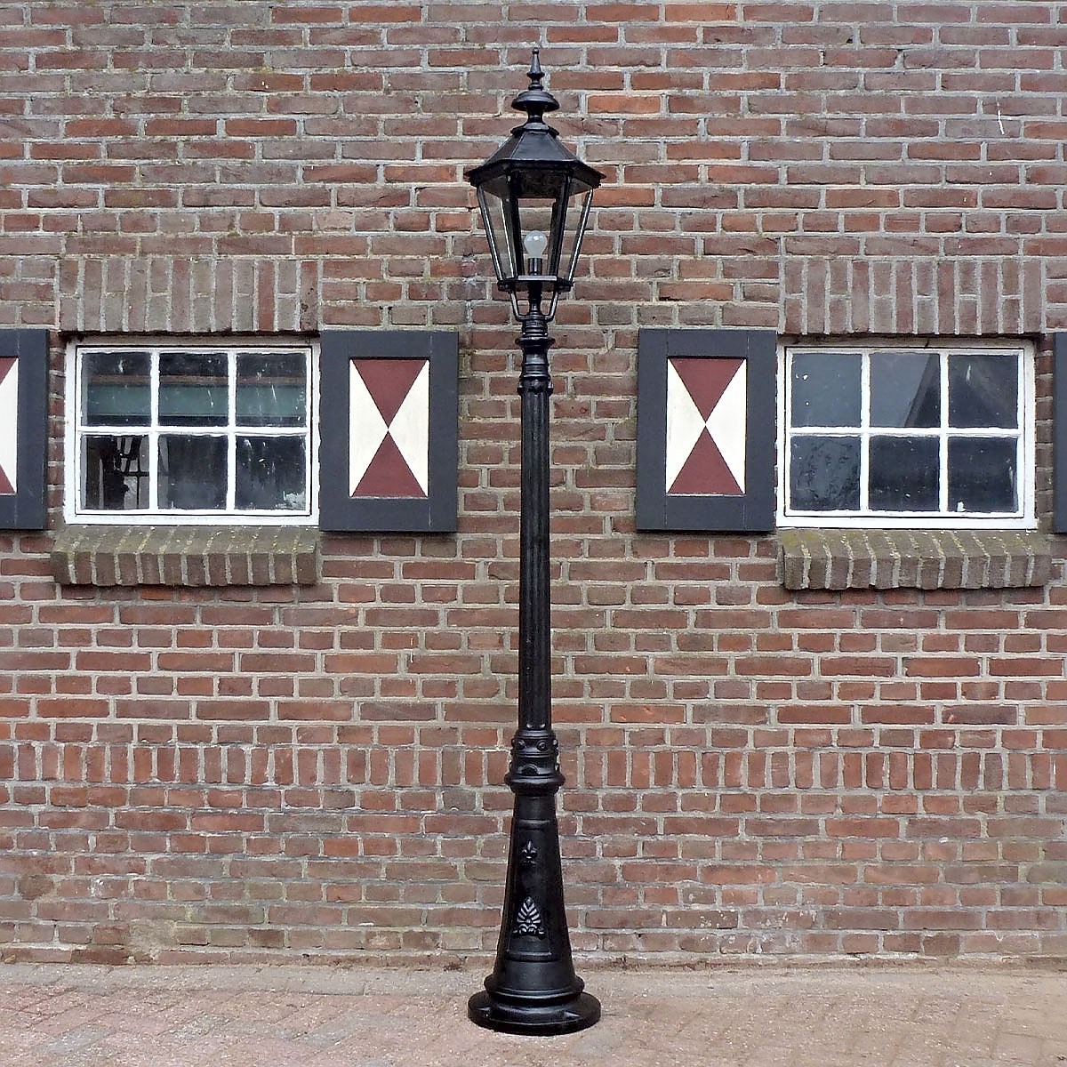E71. Rotterdammer + kap 6k groot. Hoogte: 249 cm