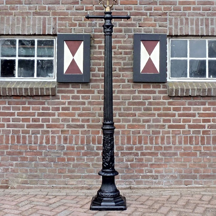 E105. Romantica + rechte ladder + koper kap 4k 70. Hoogte: 264 cm